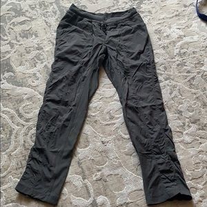 Lululemon dance studio crop grey